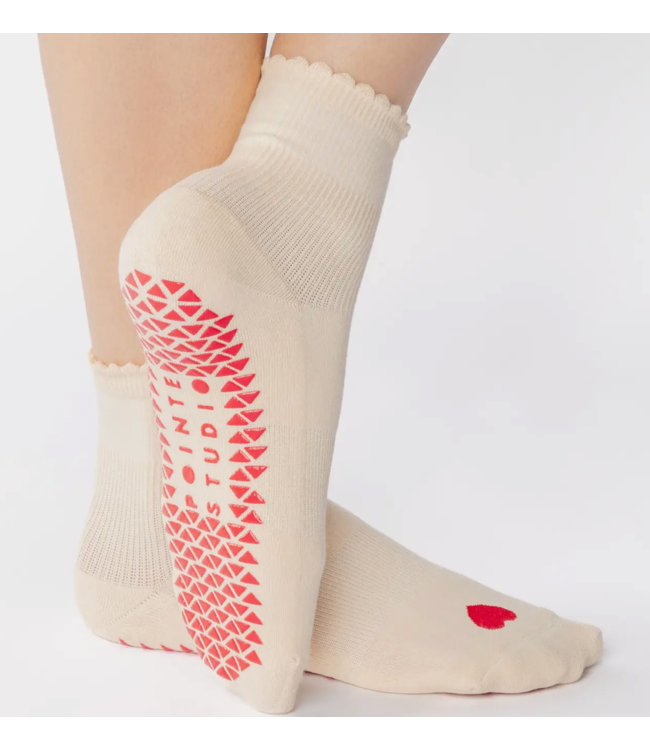 Love Ankle Grip Sock- Ivory