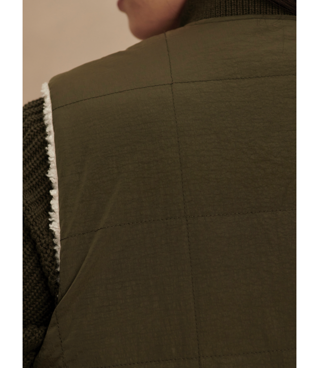 Audrea Reversible Gilet- Sandshell / Forest Night