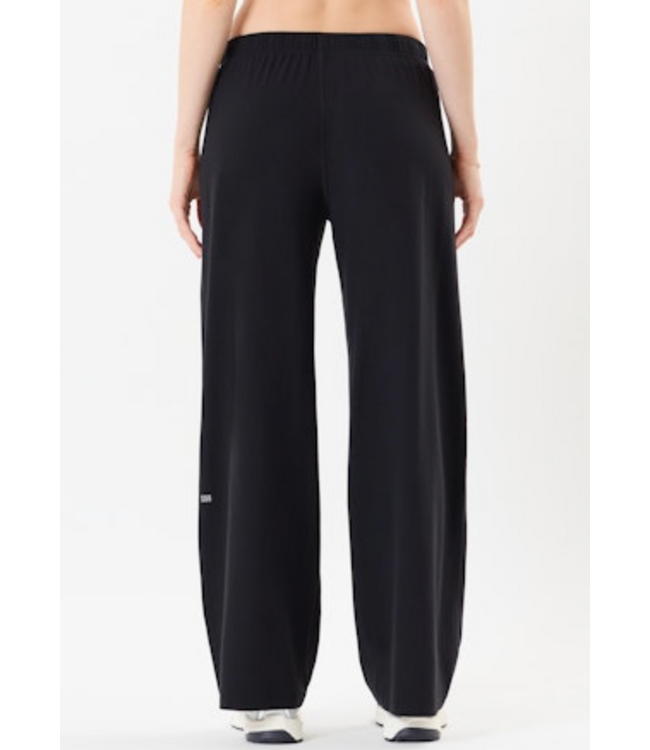Brynn Airweight Pant- Black
