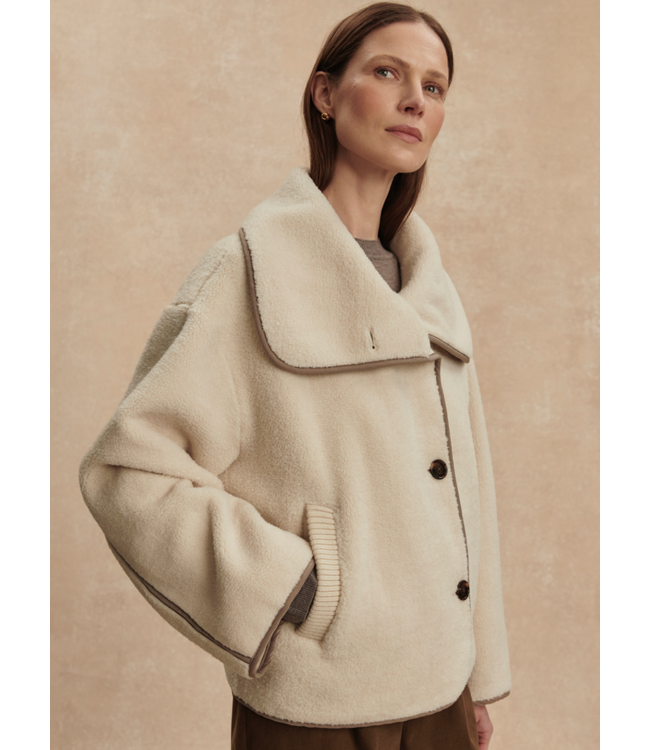 Romane Boxy Sherpa Jacket- Sandshell