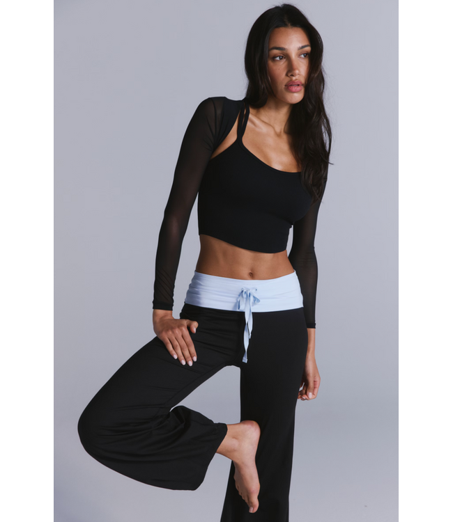 Break A Sweat Free Throw- Black