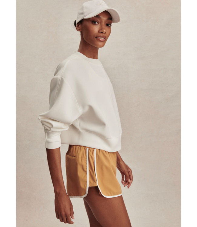 Tasmin Cropped Sweat- Snow White