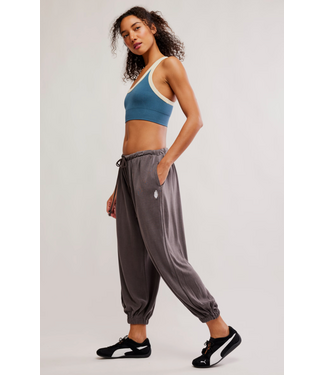 Free People Momentum Pant- Chocolate