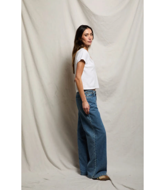 Alanis Recycled Cotton V Neck Tee- White