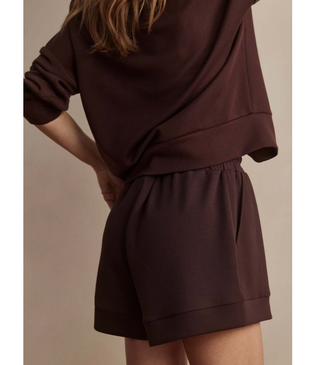 Atrium High Rise Short 4.5- Coffee Bean