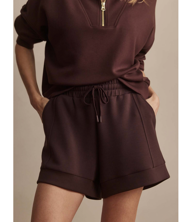Atrium High Rise Short 4.5- Coffee Bean