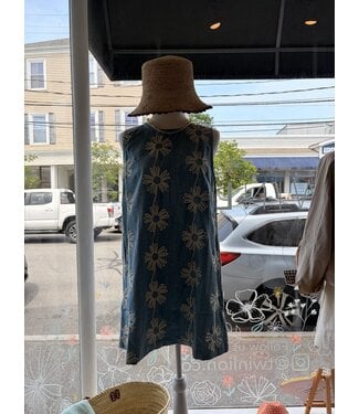 Daisy Breeze Dress