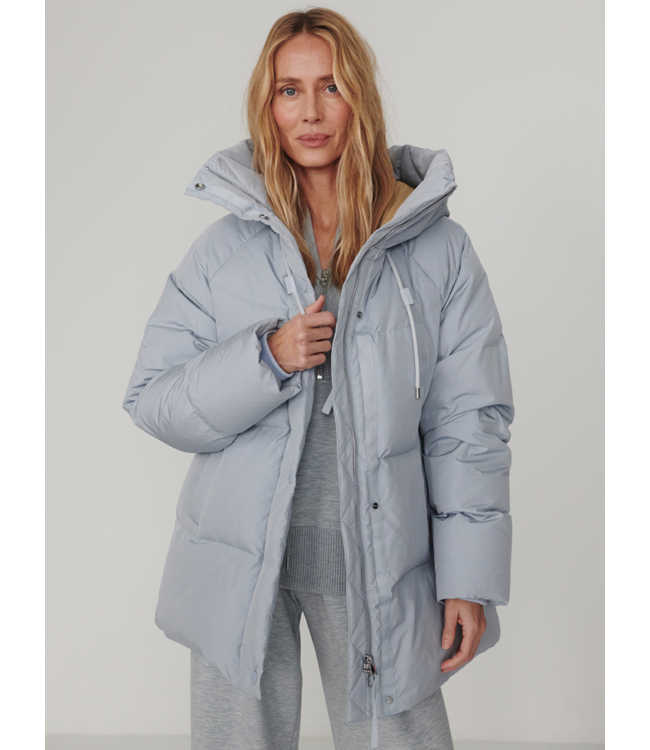 Adler Down Puffer Coat- Glacier Blue