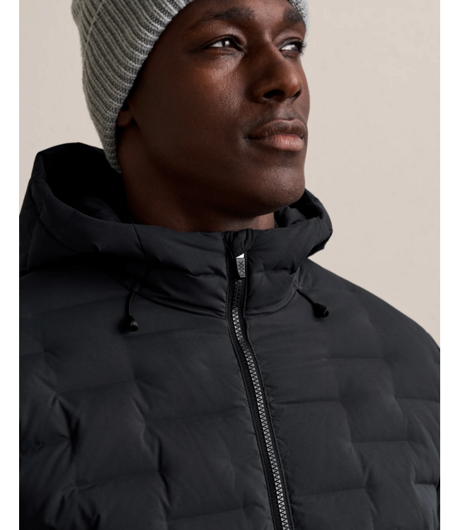 Voyage Down Jacket- Black