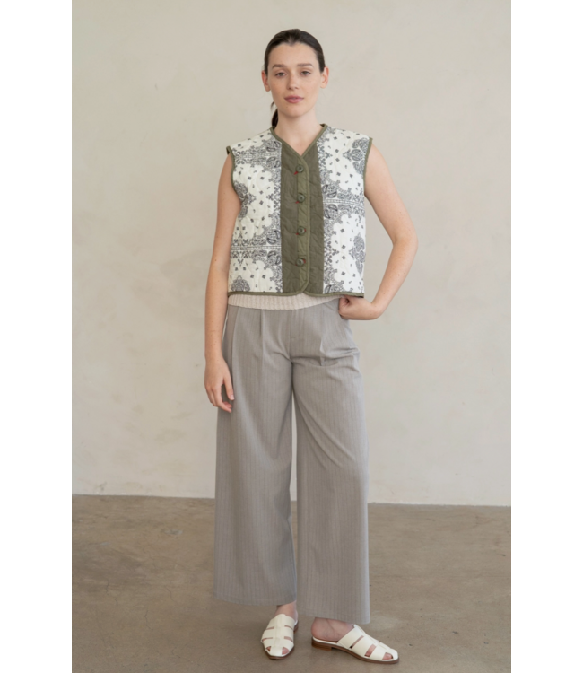Paisley Quilted Vest- Khaki/White