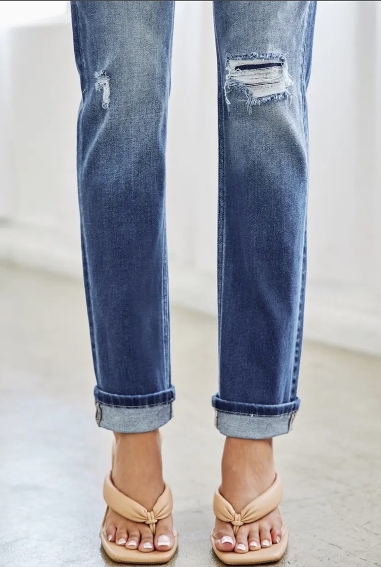 Kan Can Mid Rise Repaired Skinny Straight w/ Single Cuff
