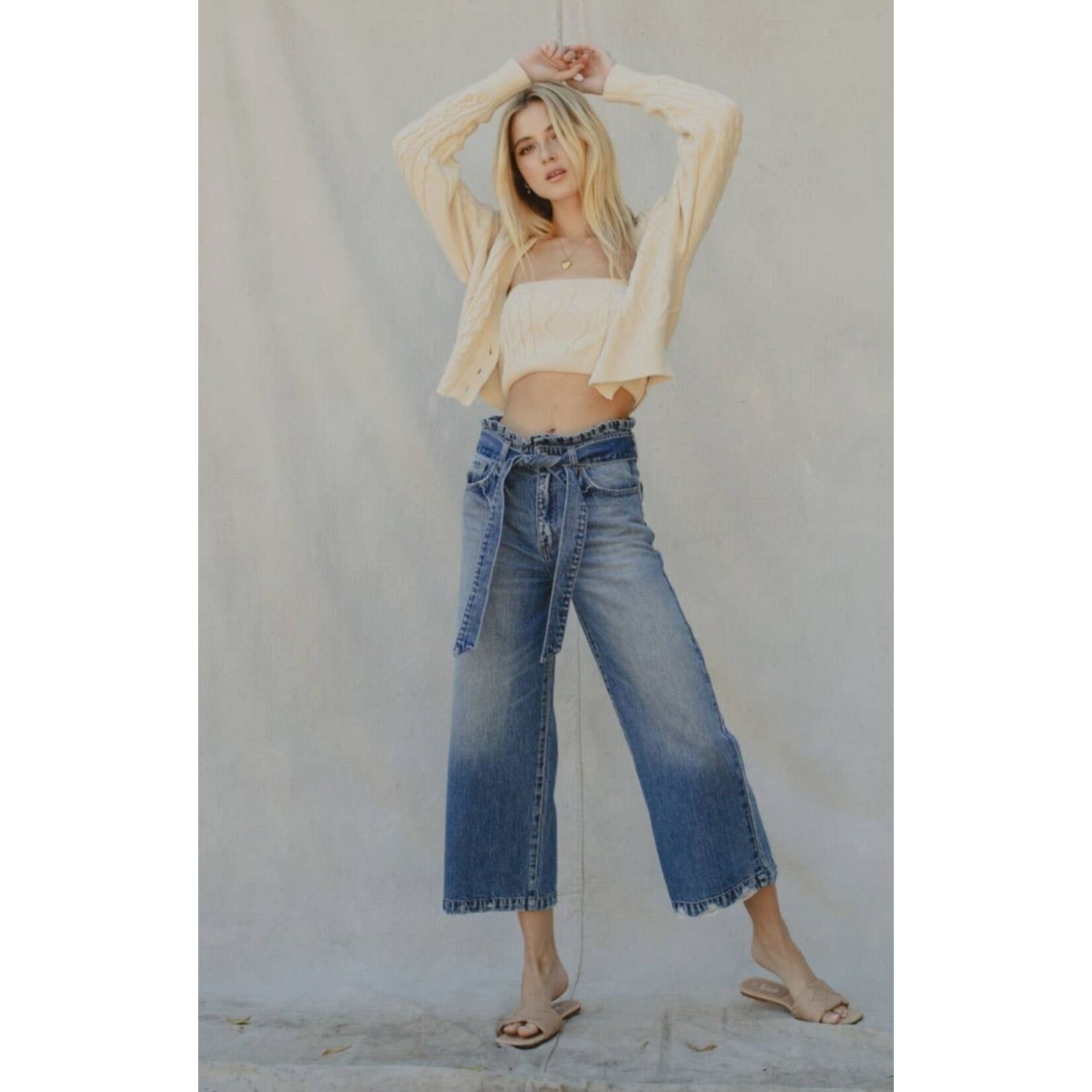 Kan Can Wide Leg Ultra High Rise Cropped Jeans