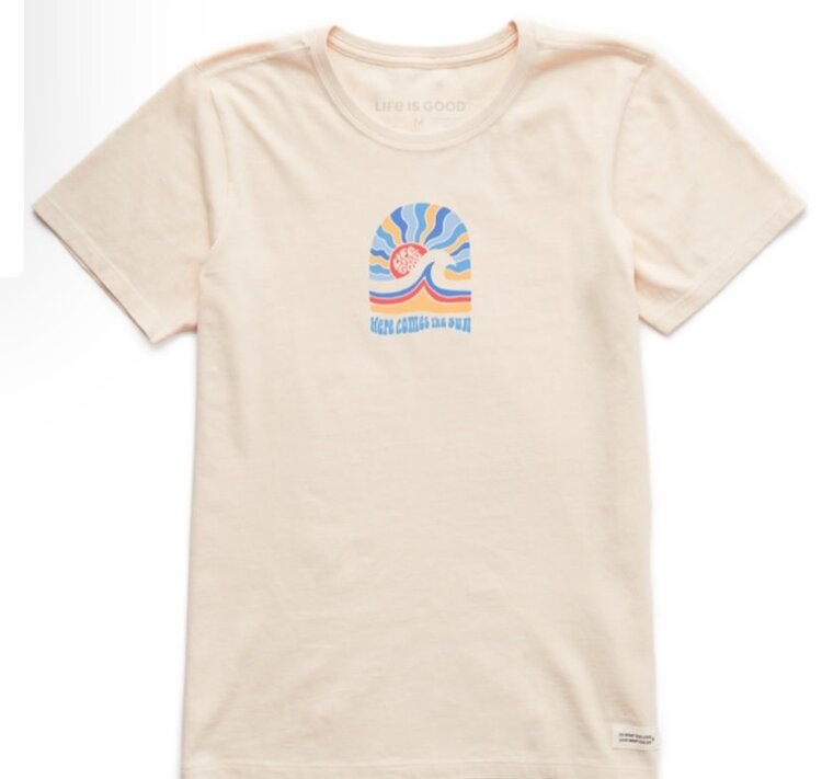 Life is Good Womans Here Comes The Sun Arch Crusher Tee