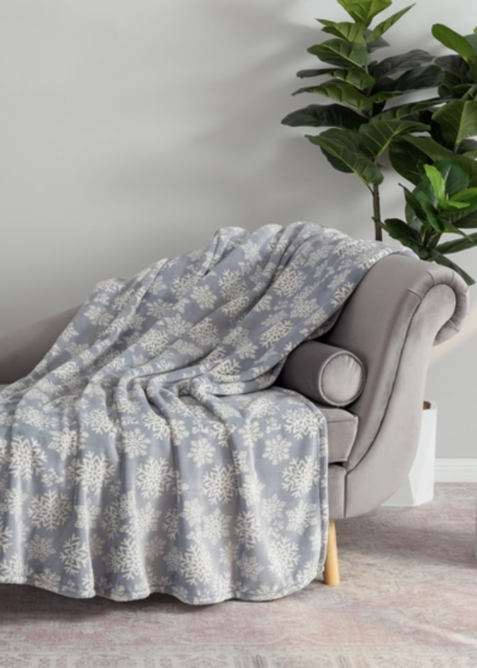 Life is Good SNOWFLAKE PLUSH THROW BLANKET