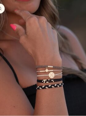 Focus hair tie bracelets