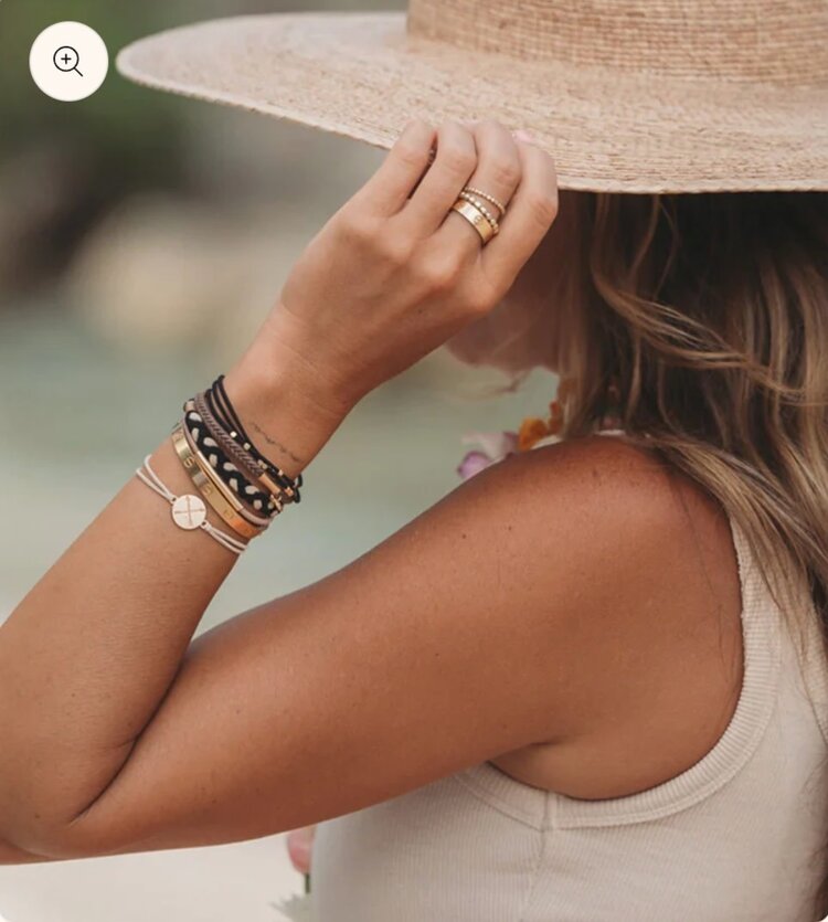 Focus hair tie bracelets