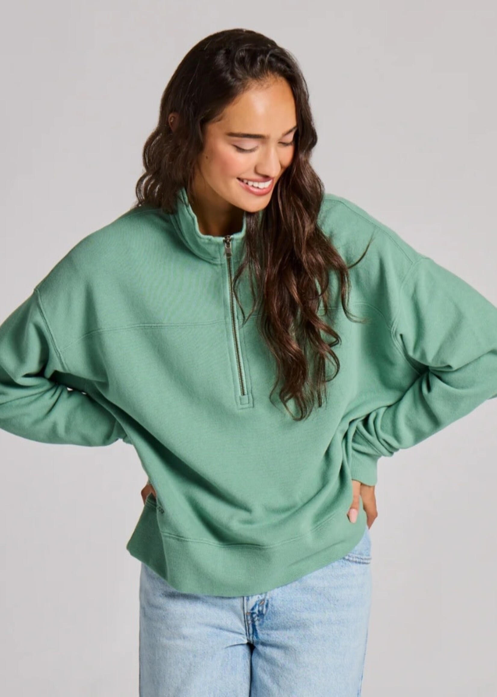 Life is Good WOMEN'S SOLID FRENCH TERRY BOXY QUARTER