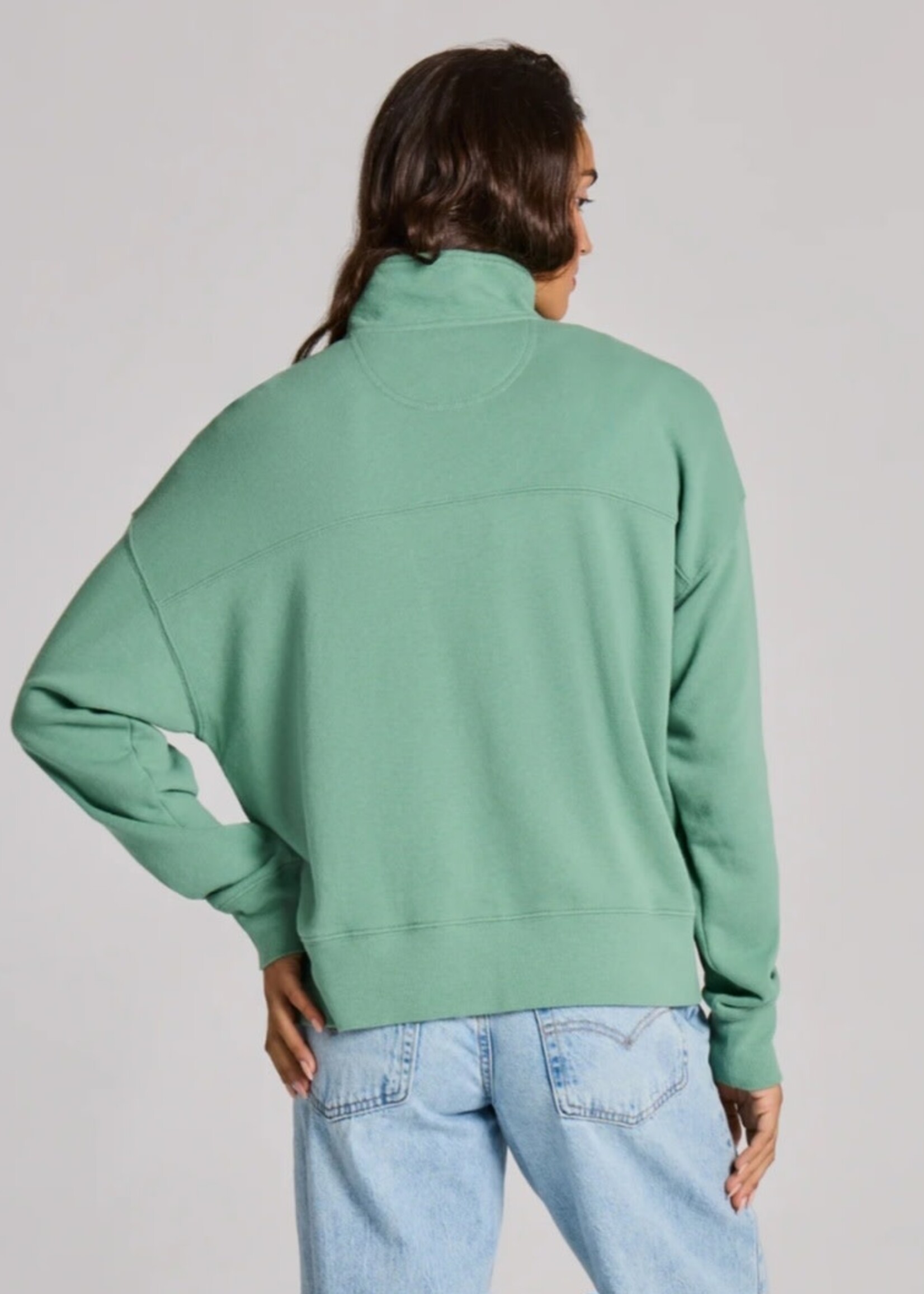 Life is Good WOMEN'S SOLID FRENCH TERRY BOXY QUARTER