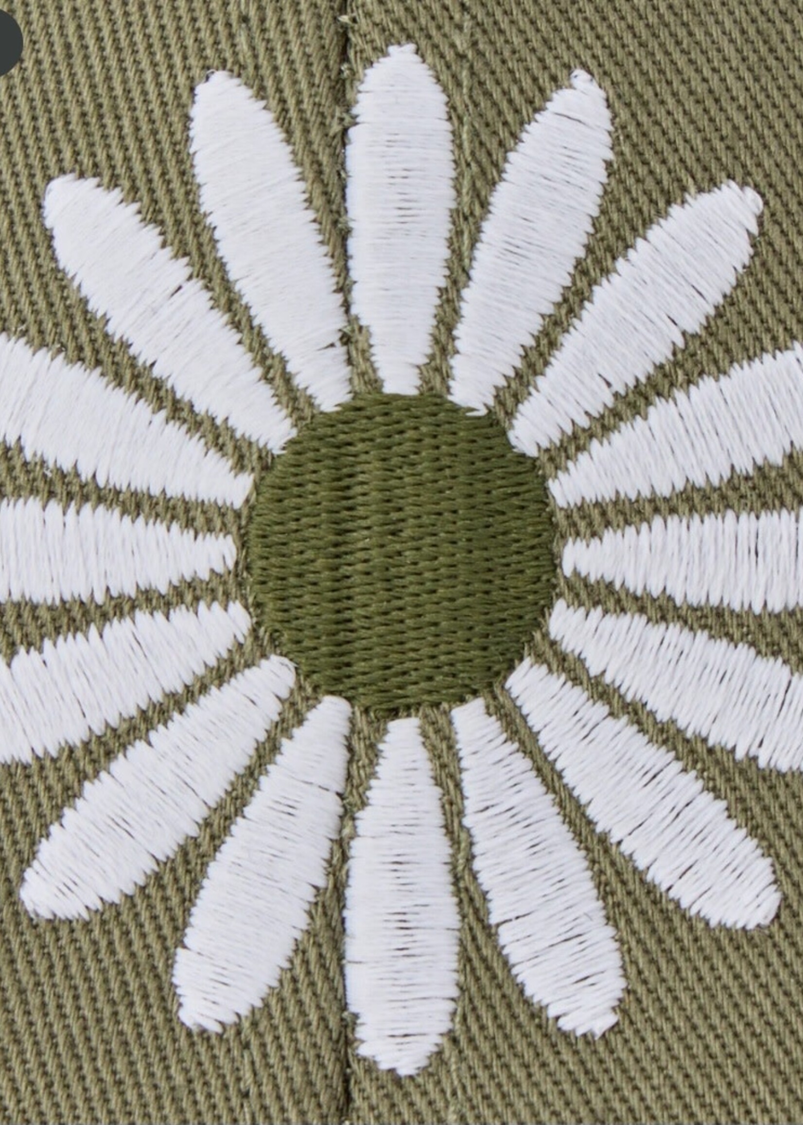 Life is Good ADULT UNISEX CLEAN DAISY TRUCKER