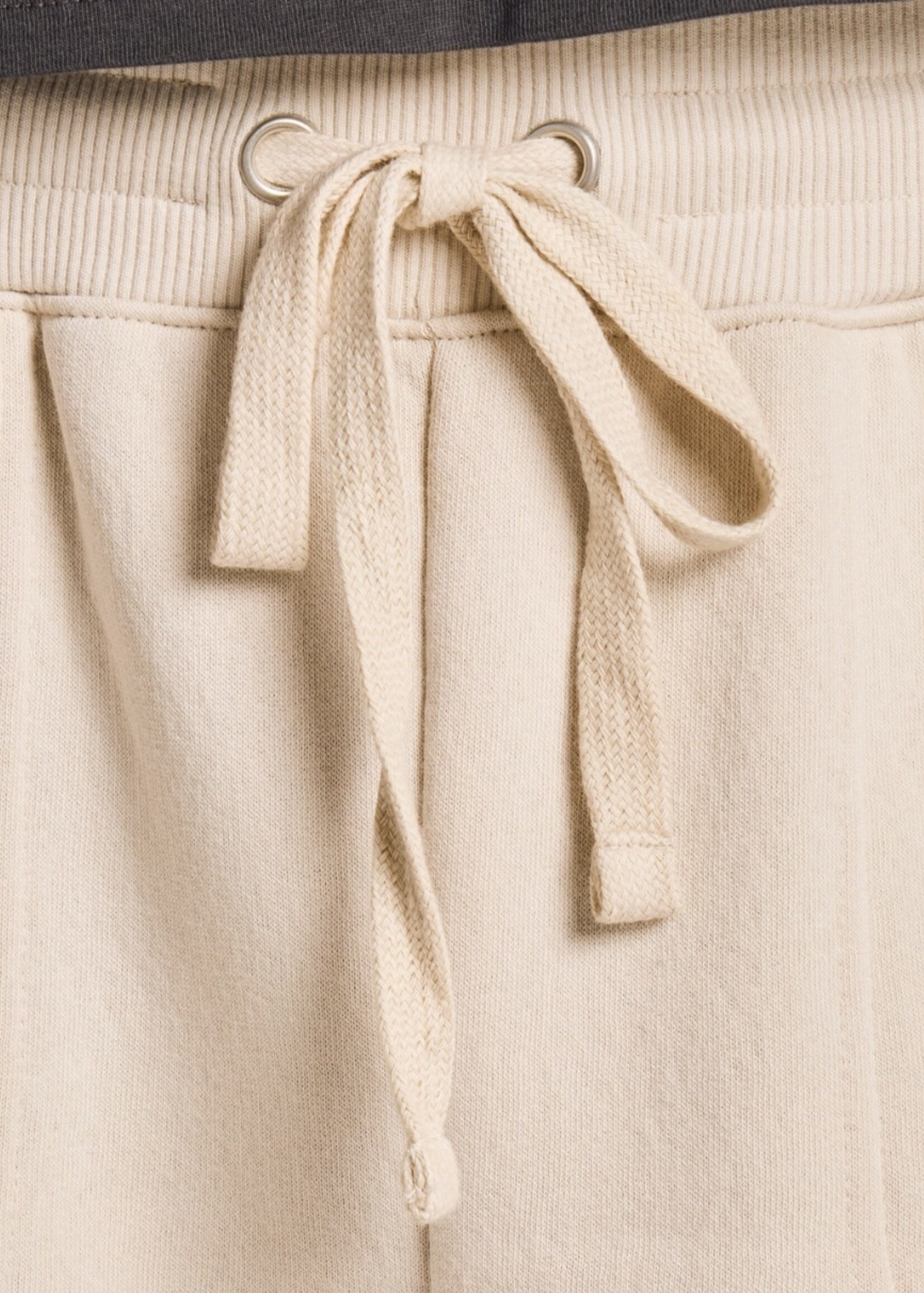 Life is Good WOMEN'S SOLID GOOD VIBES SHORTS