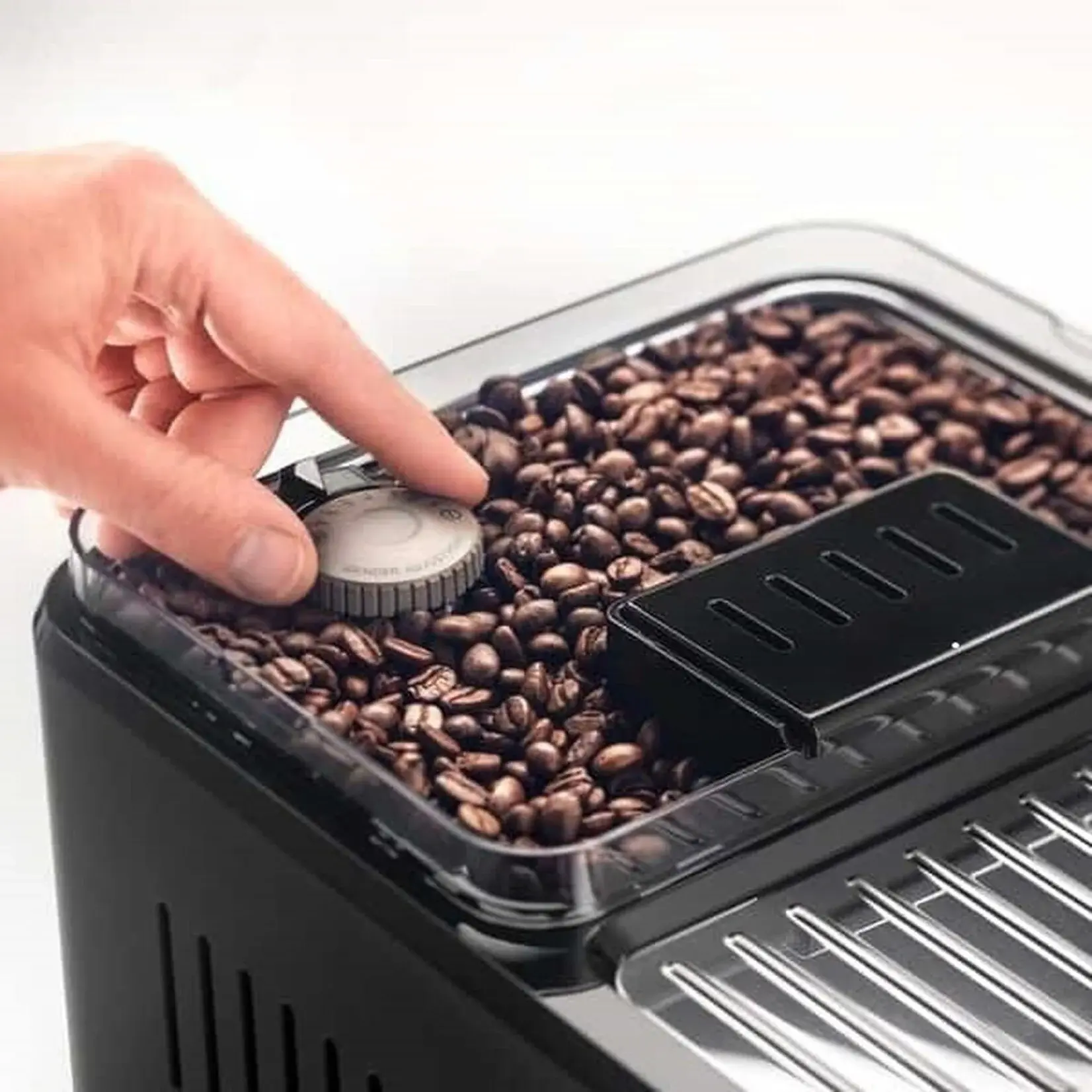 DELONGHI Espresso automatique Eletta Explore avec Cold Brew