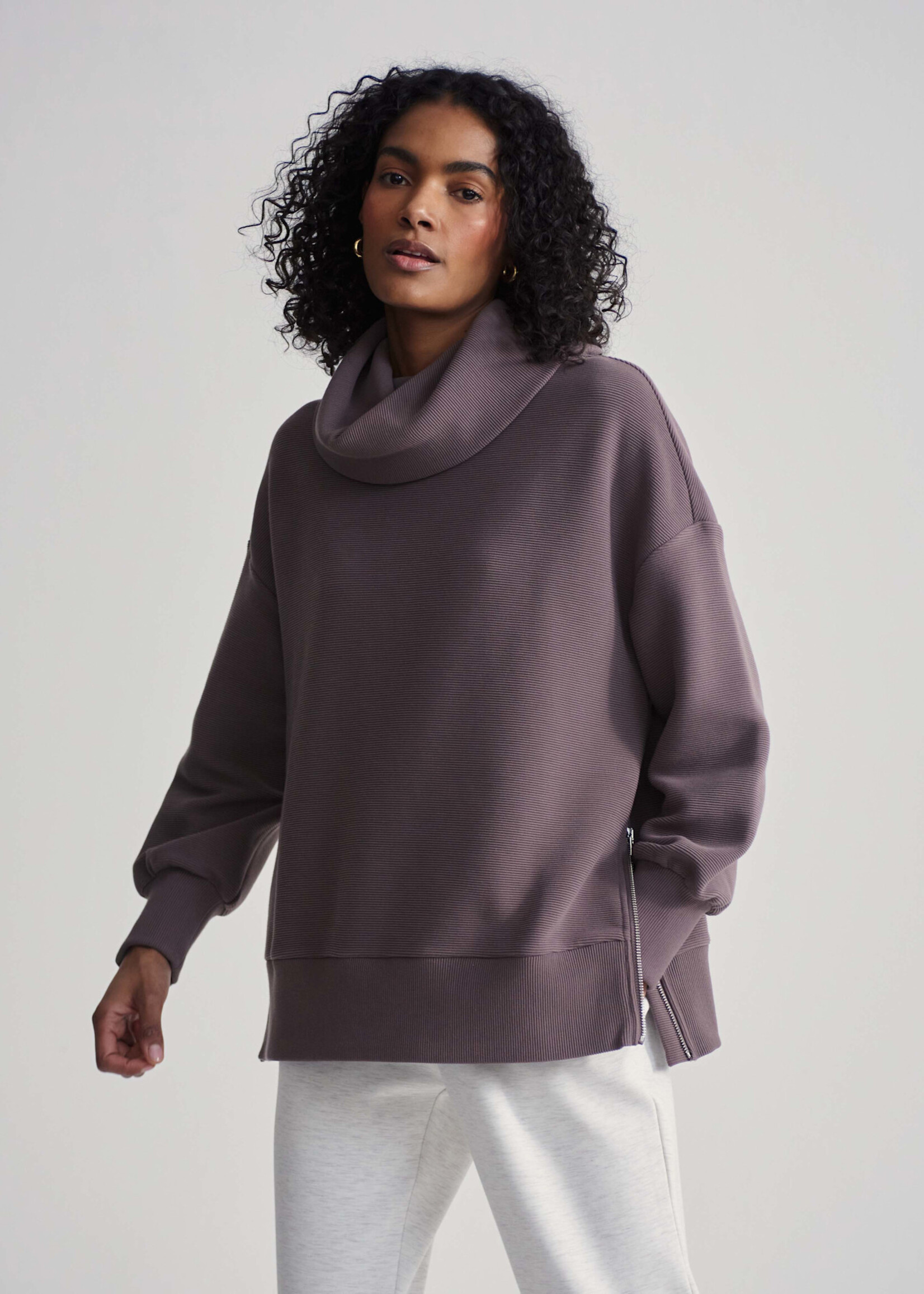 Varley Milton Sweat Cocoa Berry