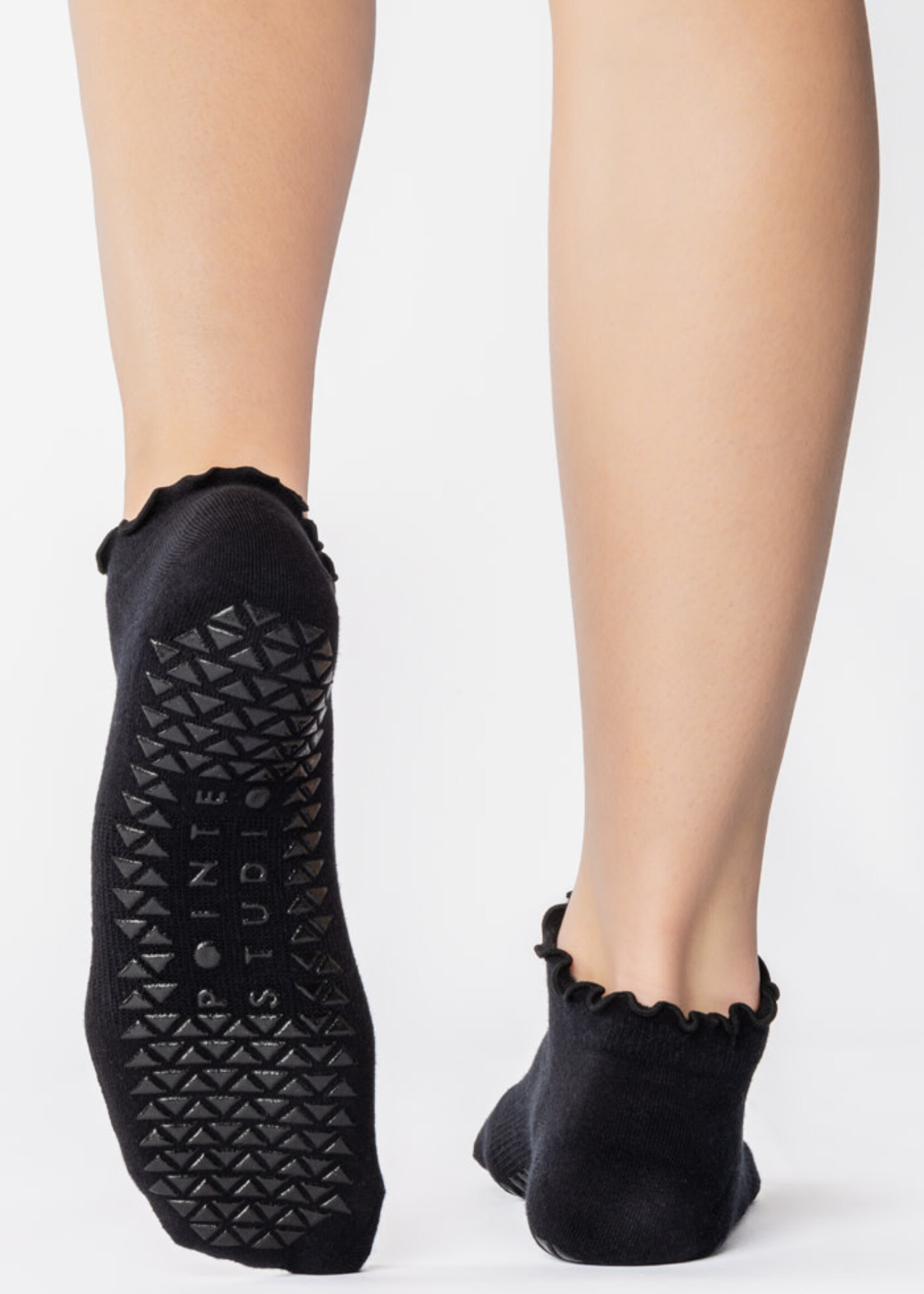 Pointe Studio Ruffle Grip Sock Black