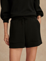 Varley Atrium High Rise Short 4.5 Black