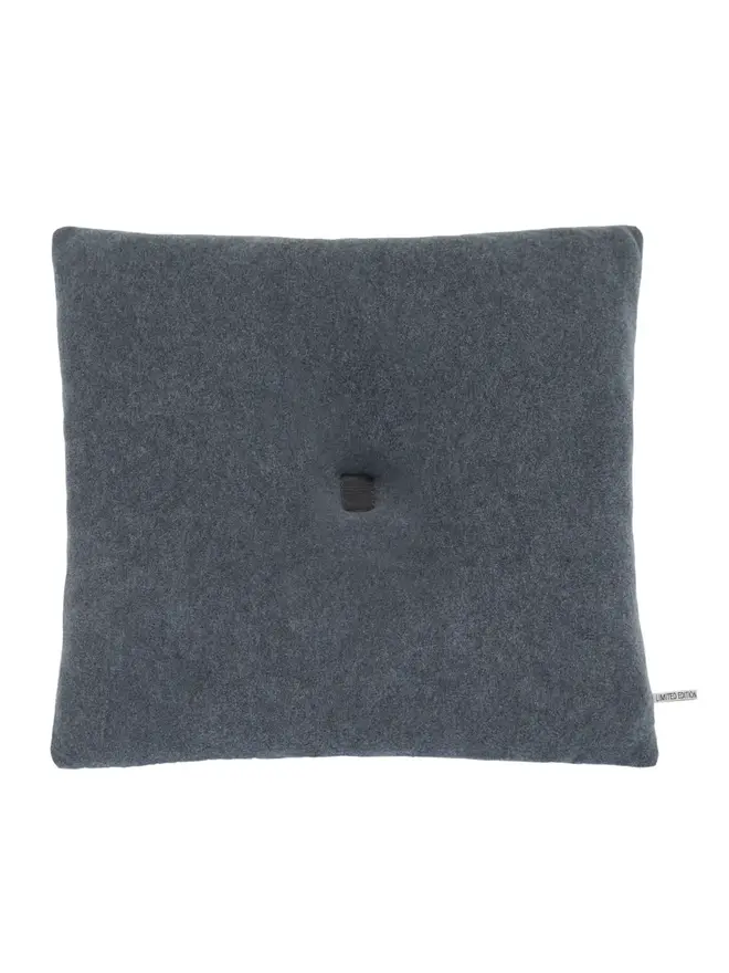 https://cdn.shoplightspeed.com/shops/651032/files/59560747/660x880x1/henriette-steffensen-no-waste-pillow-18-x-18-0.jpg