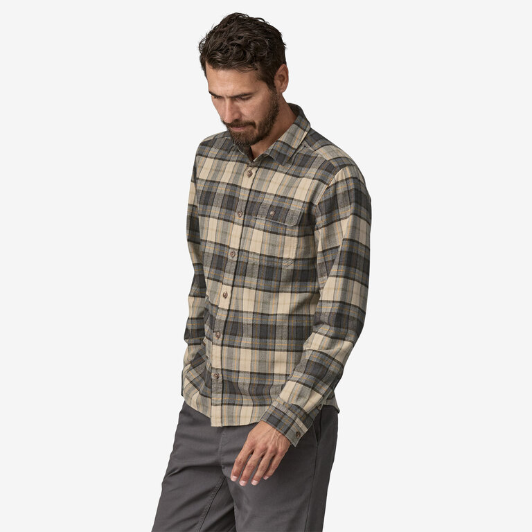 Patagonia Long-Sleeved Lightweight Fjord Flannel Shirt