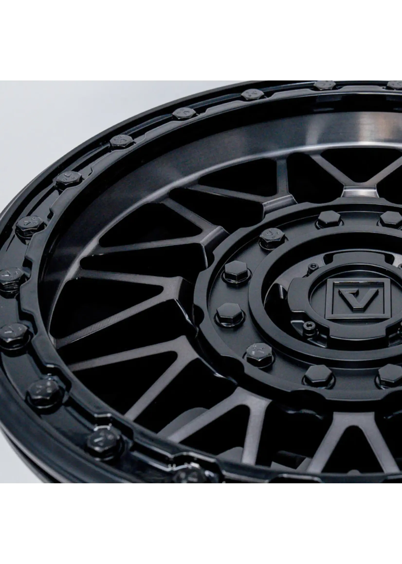 Valor Offroad Valor V08 Dark Tint Beadlocks 15x7   4x137  4x156
