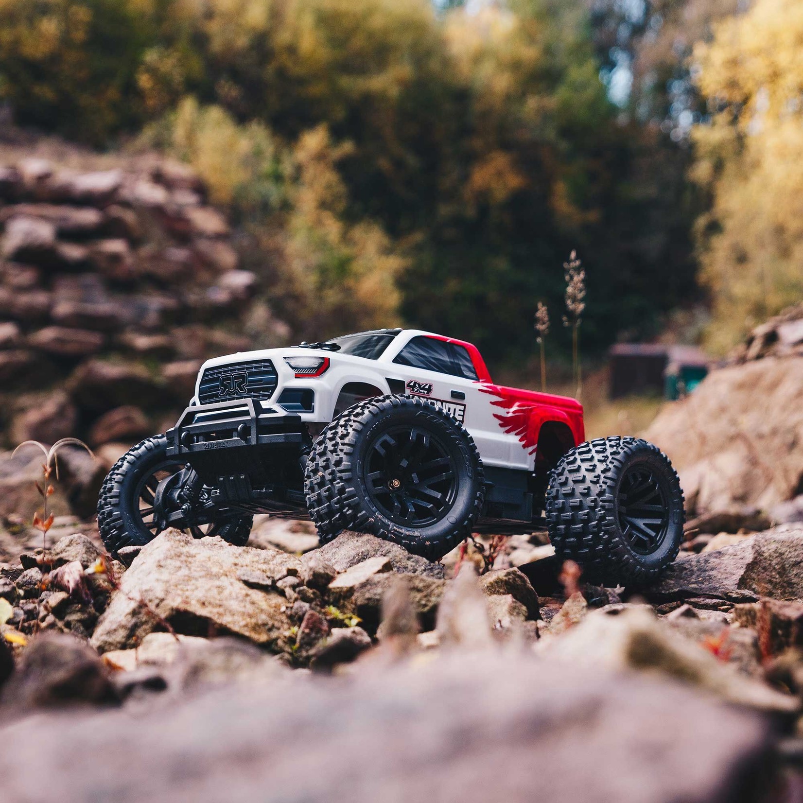 Arrma 1/10 GRANITE 4WD V3 MEGA 550 Brushed Monster Truck RTR, Red