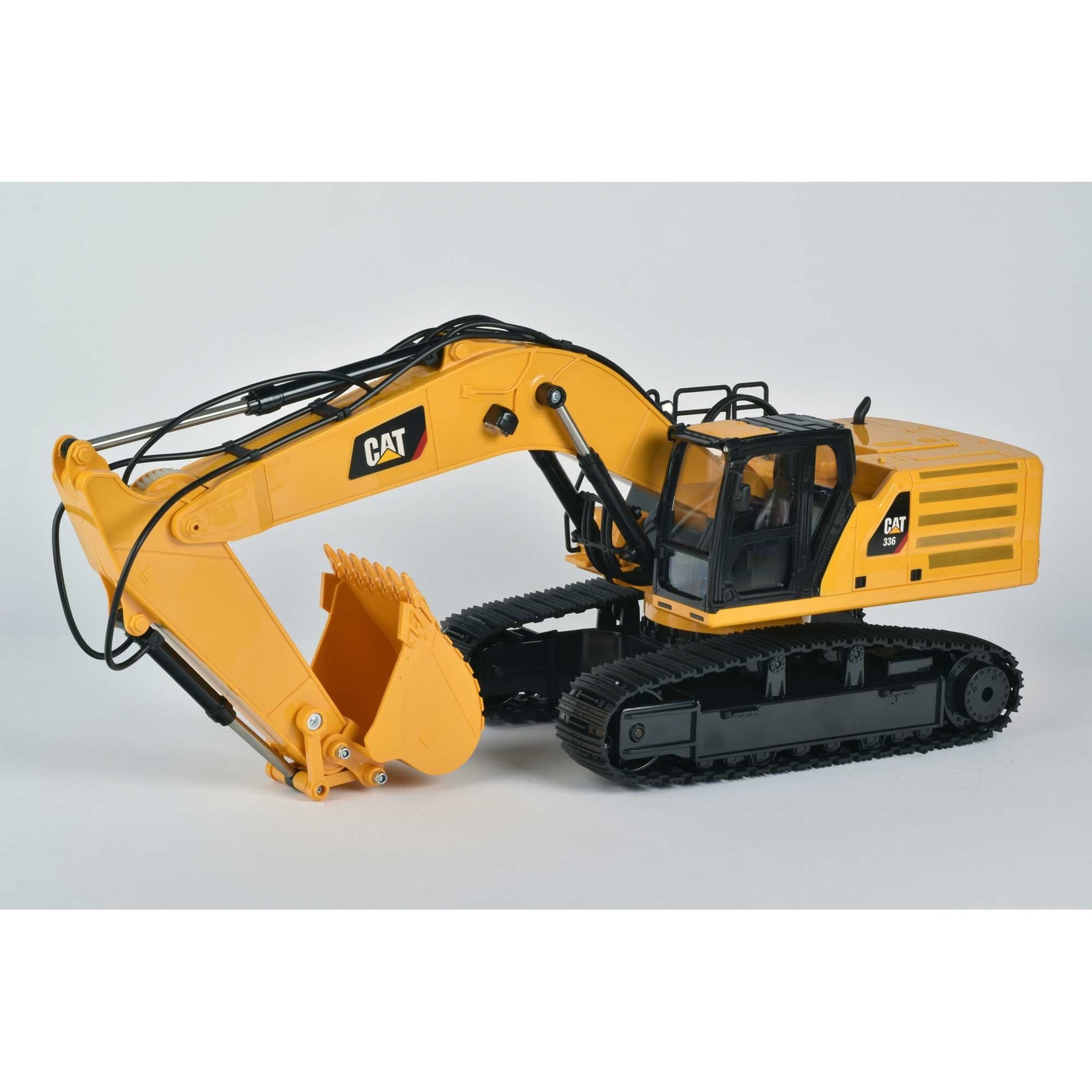 Diecast Masters 1/24 RC Caterpillar 336 Excavator