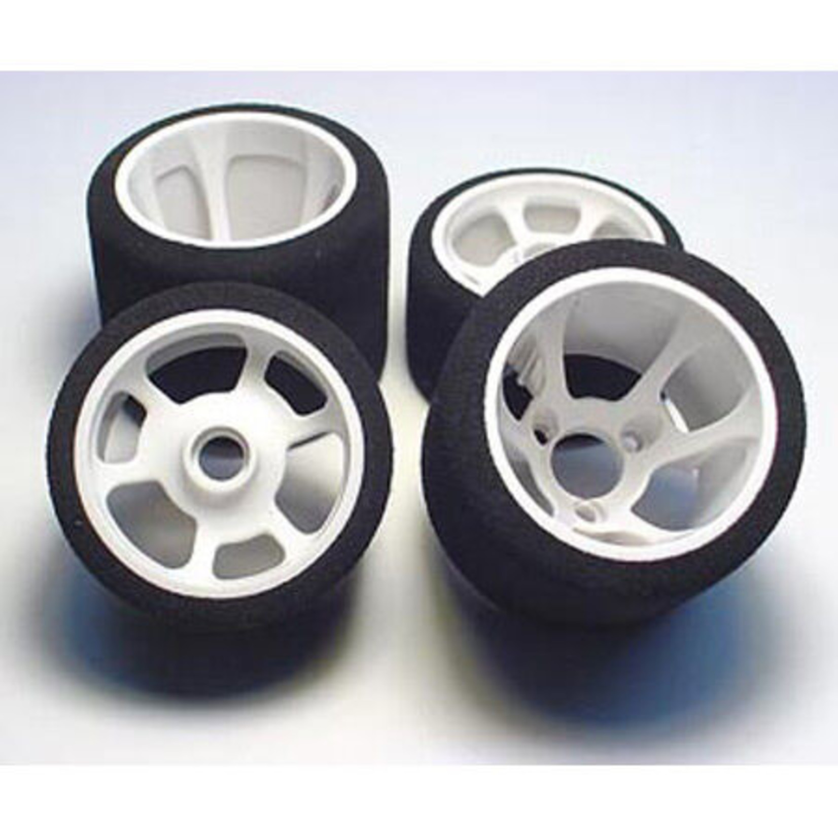 Team CRC 1/12 Front Pro-Cut Tires Mag (2)