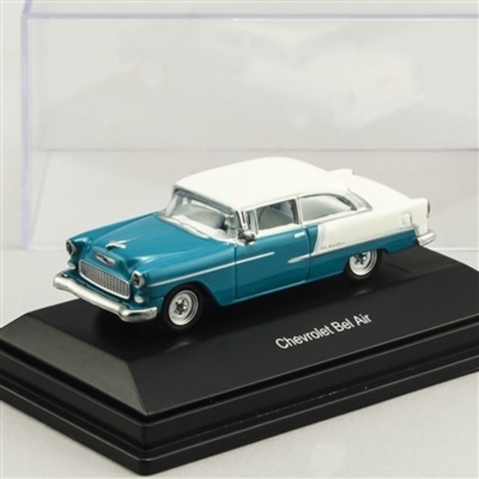 Schuco 1/87 1955 Chevy Bel Air Blue/White