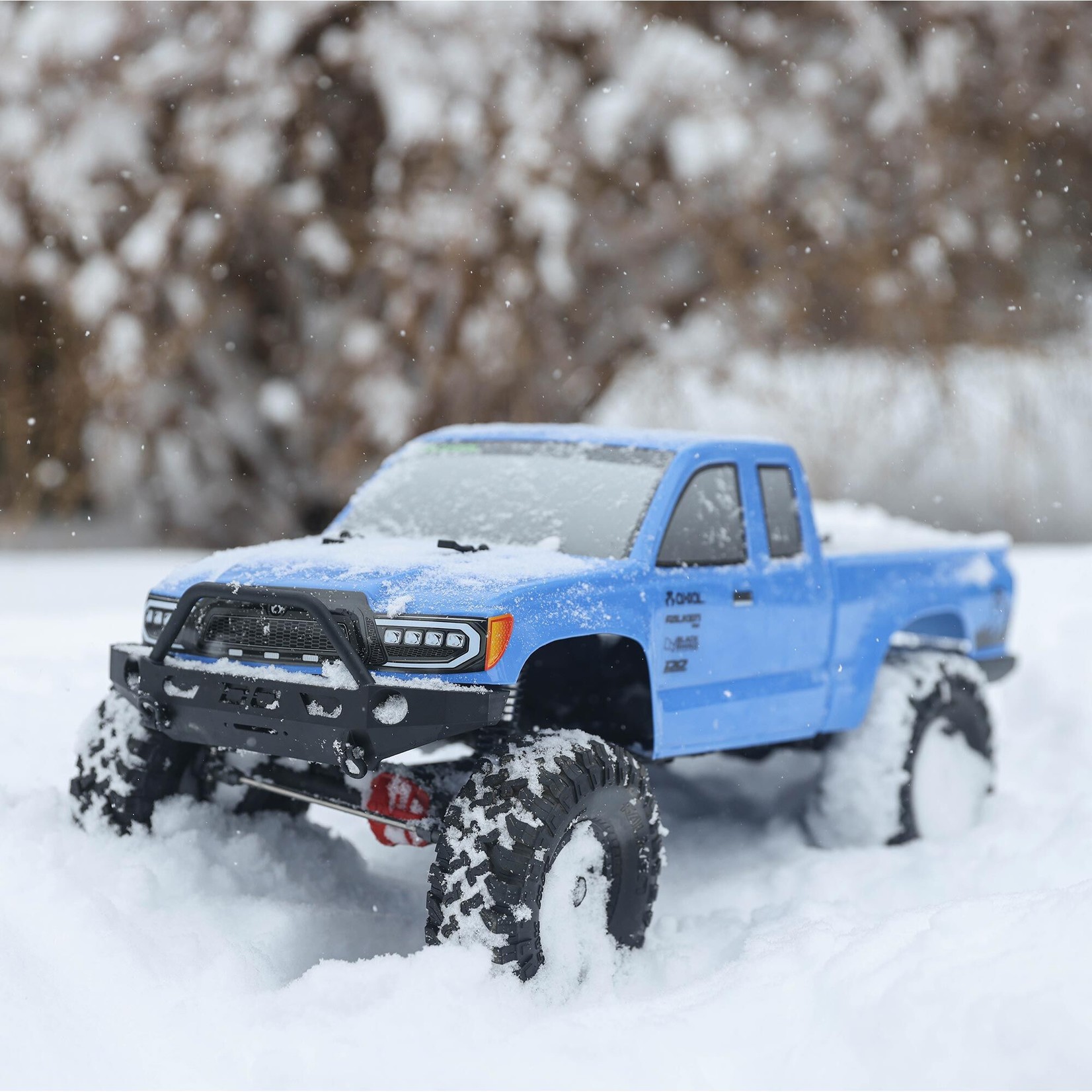 Axial 1/10 SCX10 III Base Camp 4WD Rock Crawler Brushed RTR, Blue