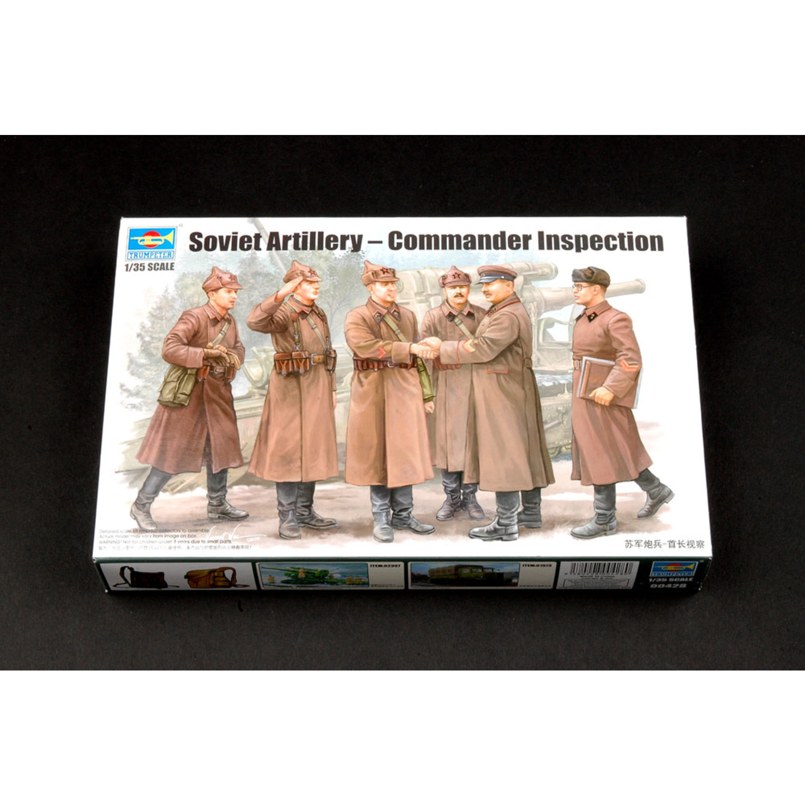 Trumpeter 1/35 Soviet Artillery Commander Inspection