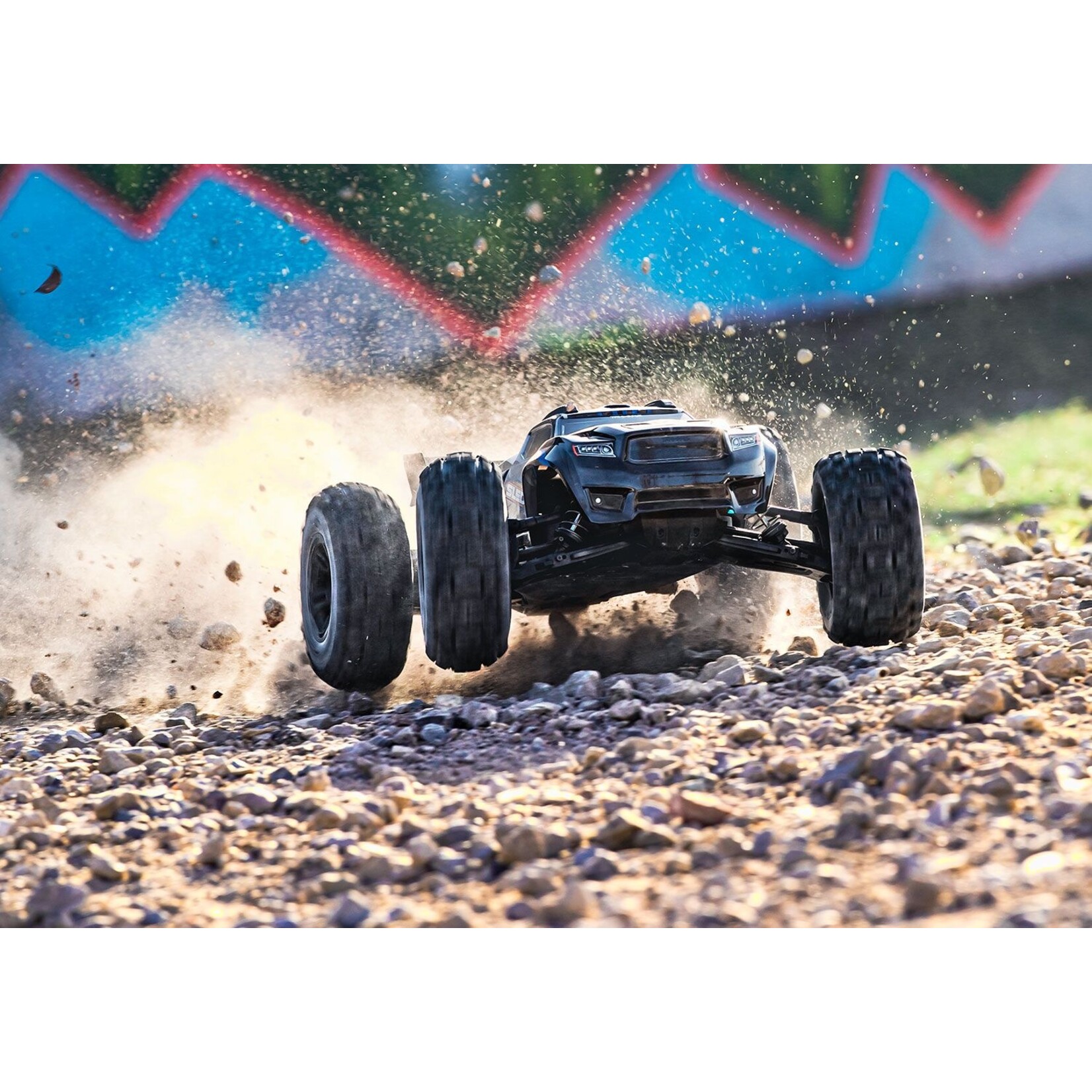 Traxxas Sledge™: 1/8 Scale 4WD Brushless with Belted Tires - ORANGE