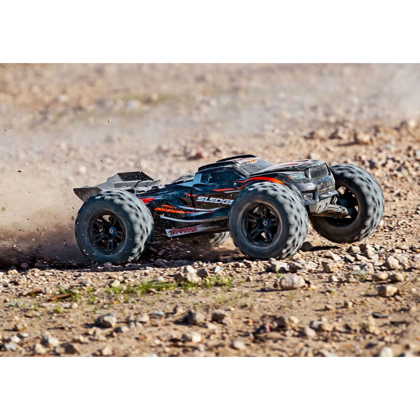 Traxxas Sledge™: 1/8 Scale 4WD Brushless with Belted Tires - ORANGE