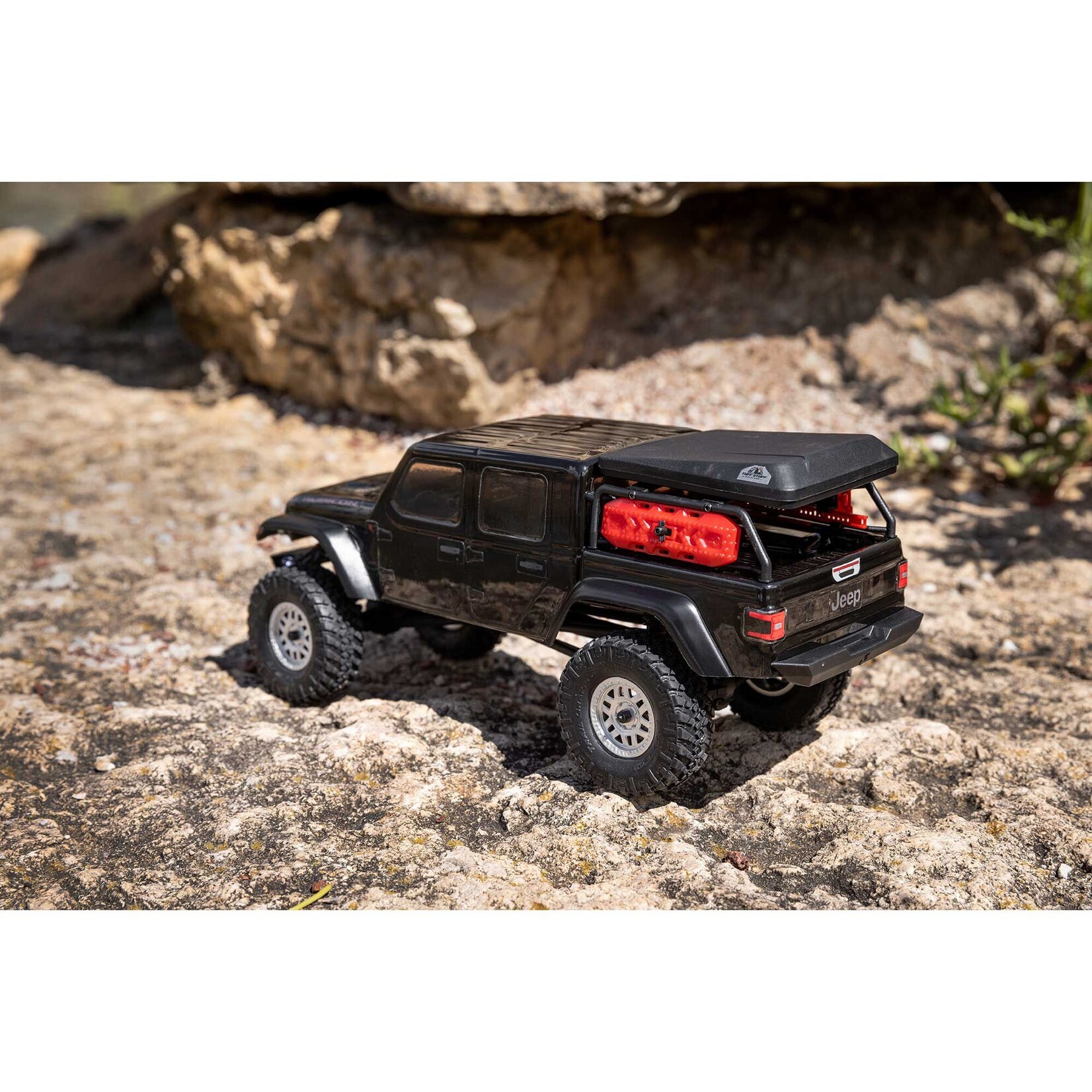 Axial 1/24 SCX24 Jeep JT Gladiator 4WD Rock Crawler Brushed RTR, Black