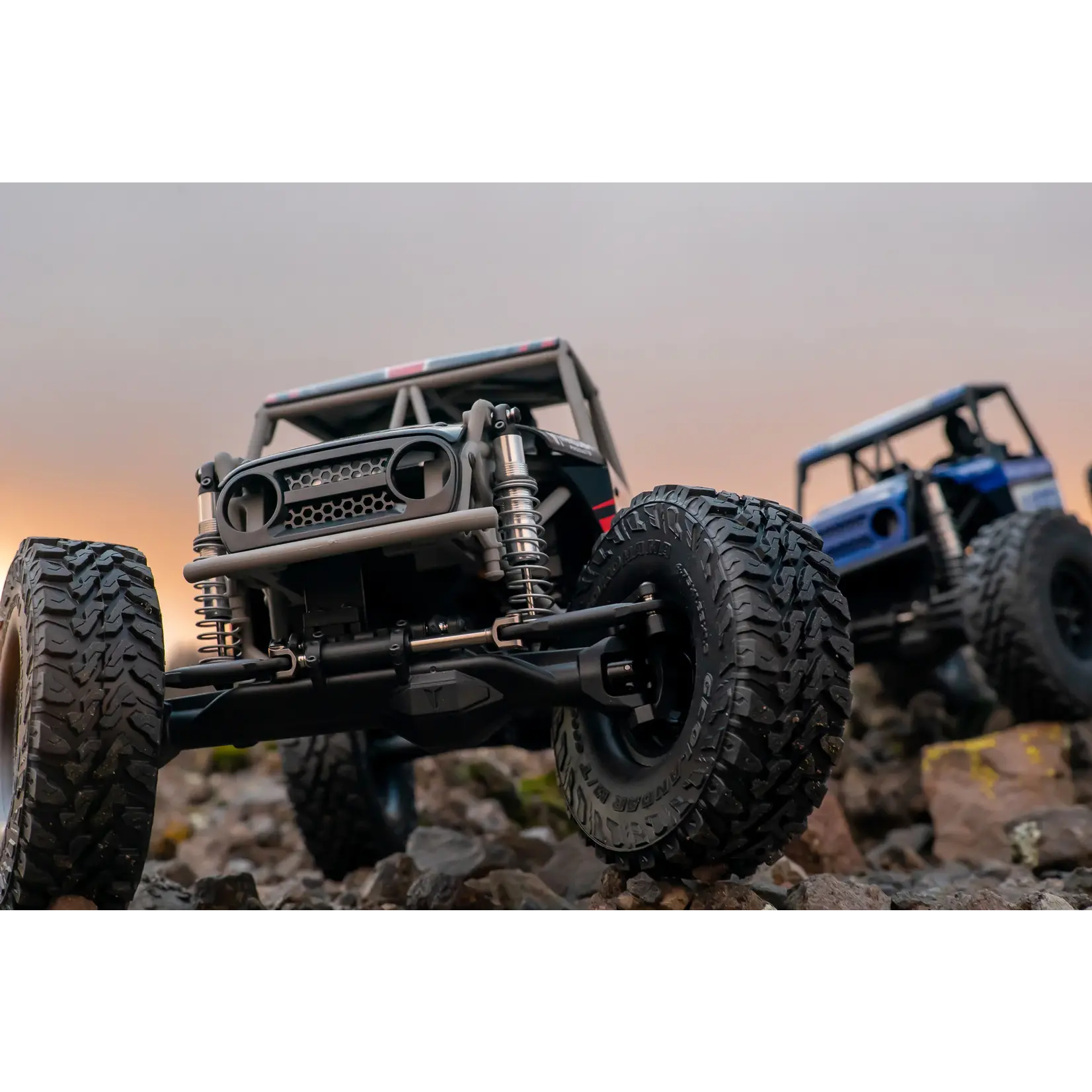 Vanquish Products H10 OPTIC 1/10 4wd RTR Rock Crawler - Yokohama