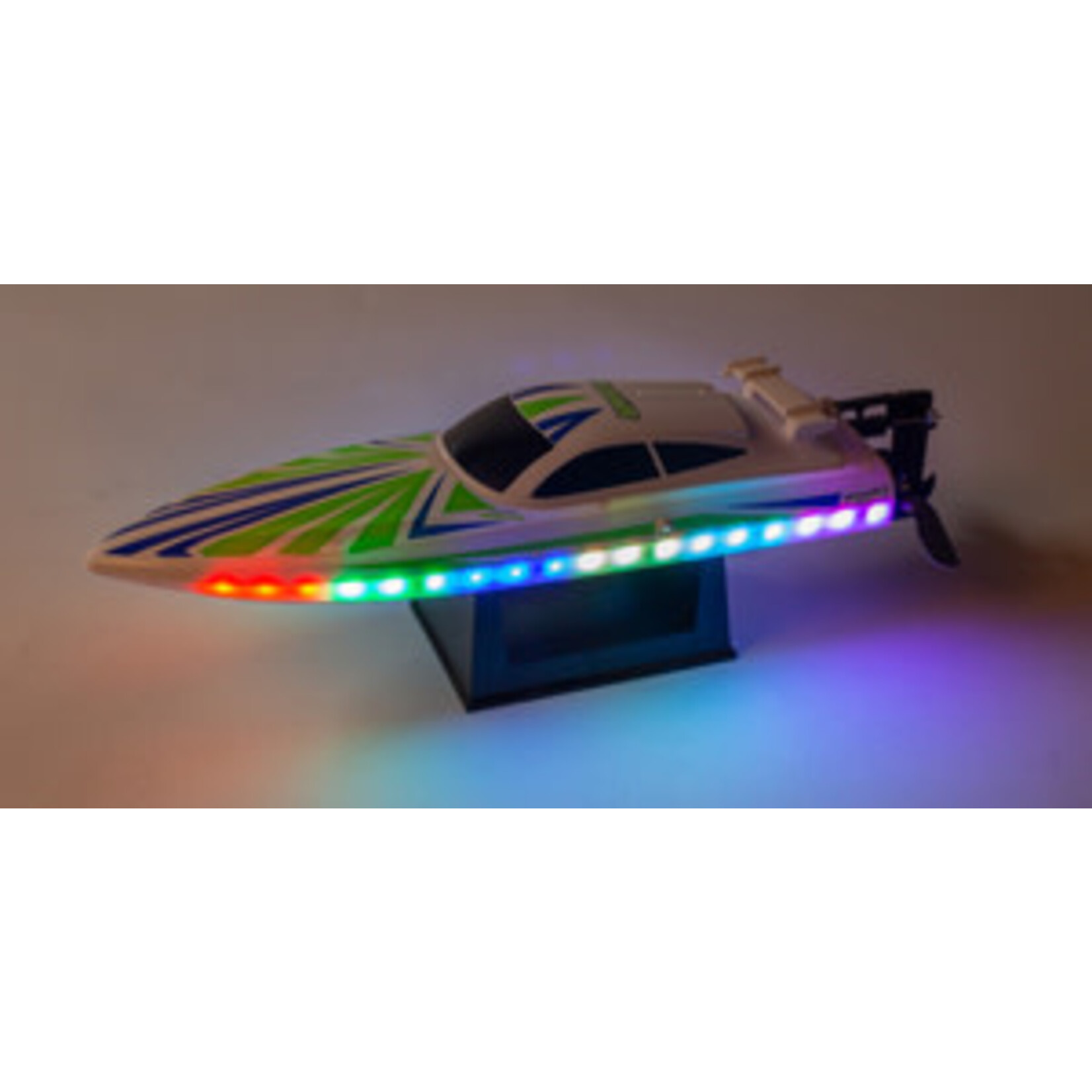 Rage R/C LightWave 400BL RTR Boat