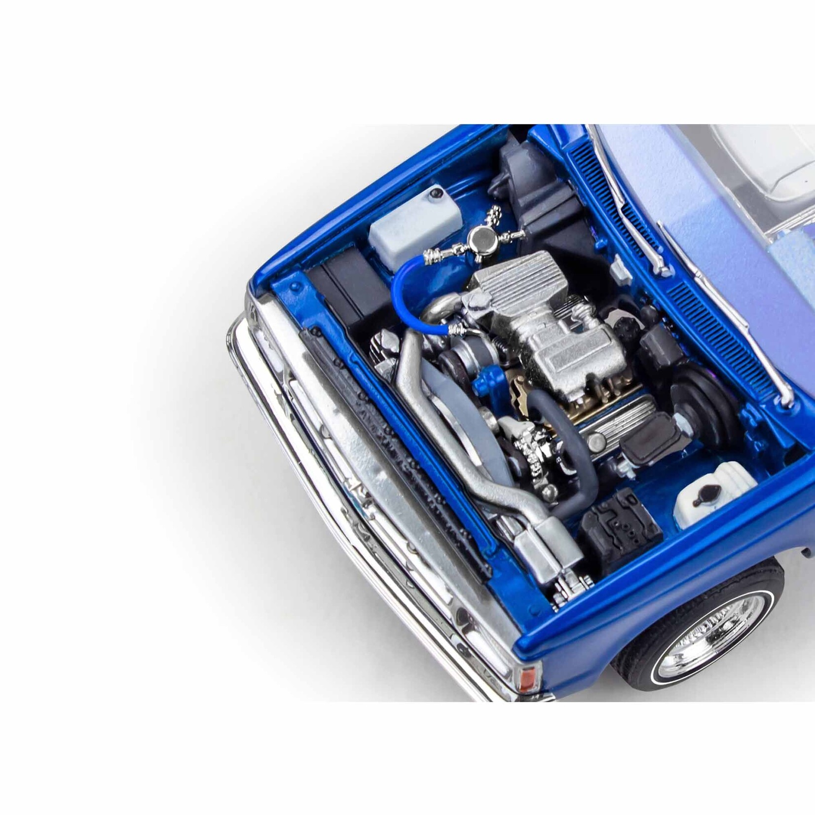 Revell 1/25 1991 Chevy S-10 Lowrider Special Edition Model Kit