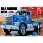 AMT 1/25 Diamond Reo Truck Tractor Cab