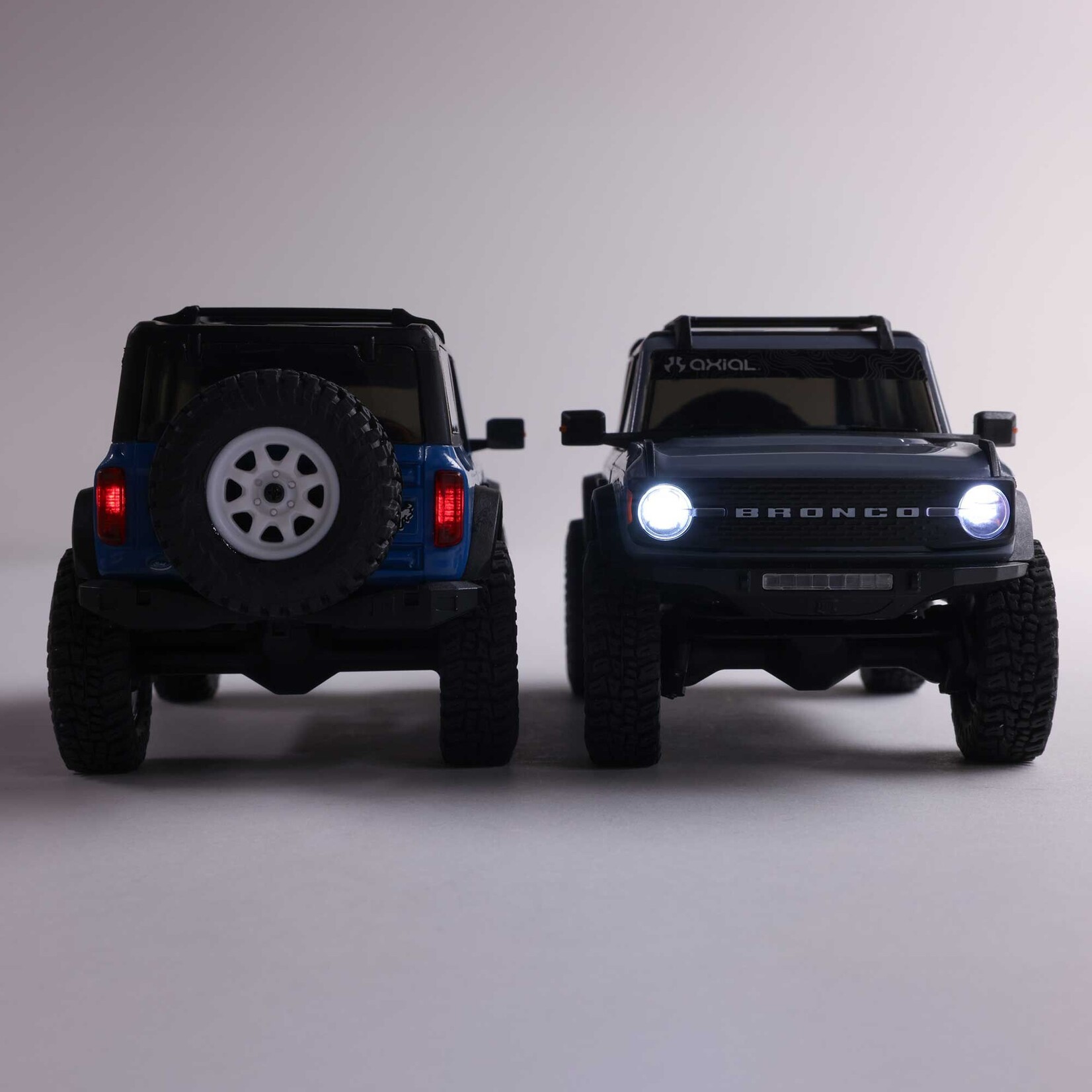 Axial 1/30 SCX30 Ford Bronco 4X4 RTR Brushed Rock Crawler (Battery & Charger Included), Blue