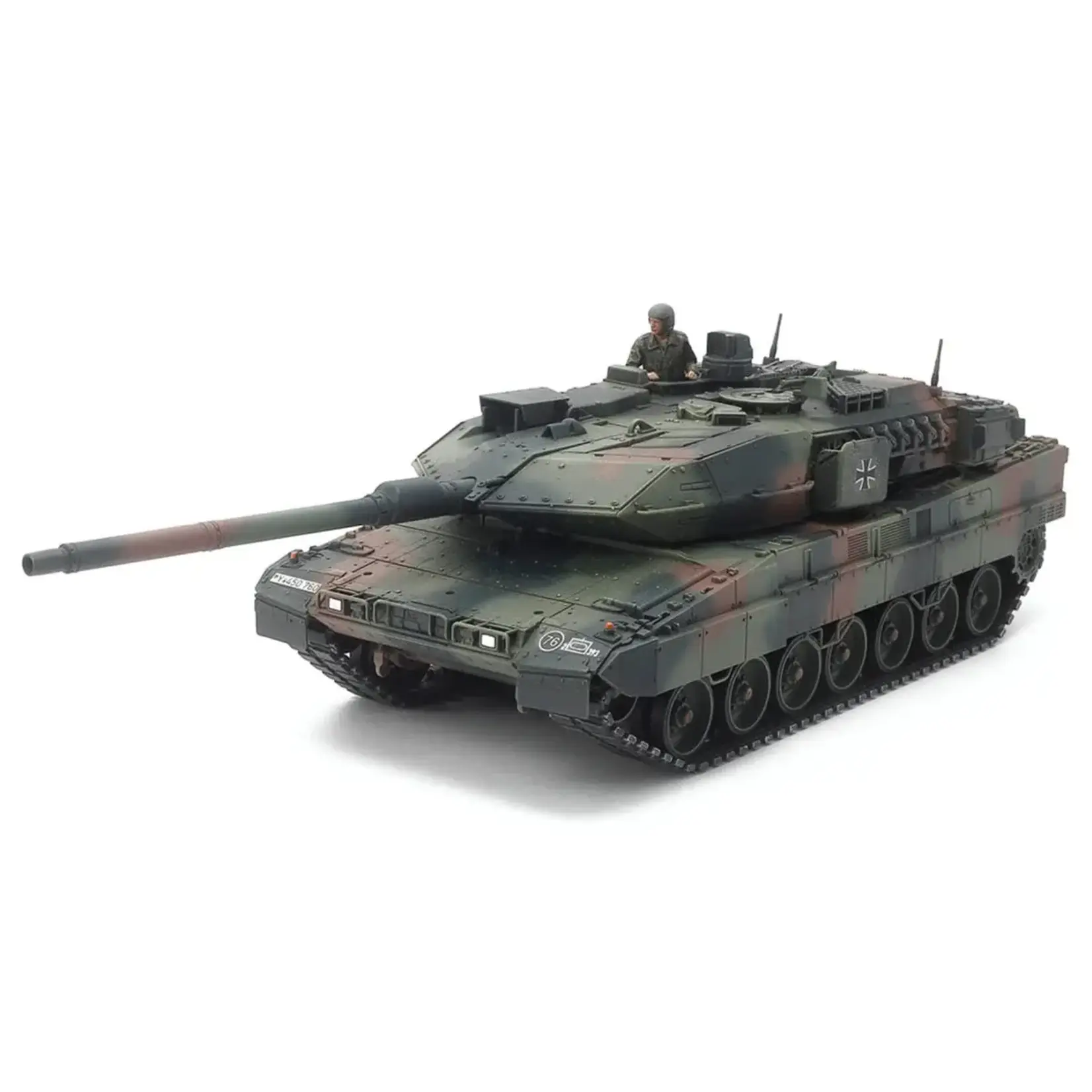 Tamiya 1/48 Leopard 2 A7V German Main Battle Tank