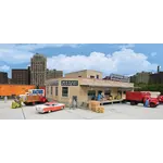 Walthers Grocery Distributor -- Kit - 12-13/16 x 9" 32 x 22.5cm