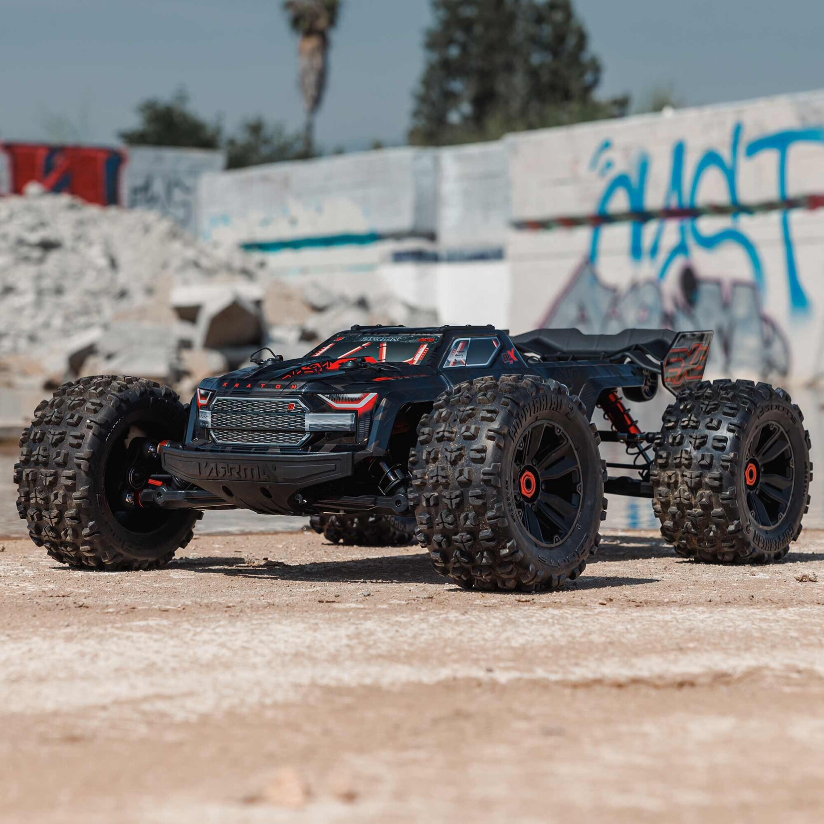 Arrma KRATON 4X4 8S BLX 1/5 Speed Monster Truck Black