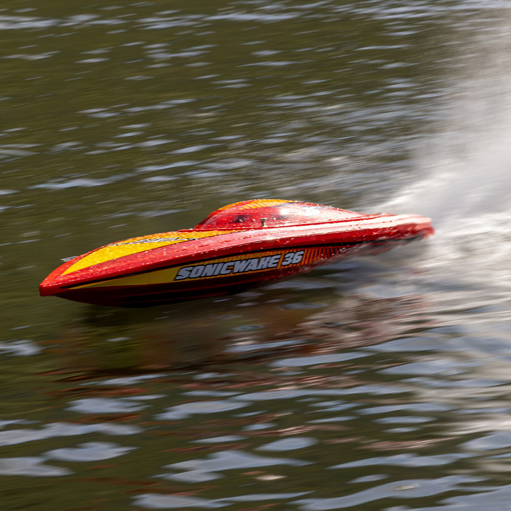 ProBoat Sonicwake 36" V3 Self-Righting V-Hull Boat RTR, Red