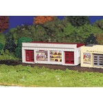 Bachmann Hardware Store - Plasticville U.S.A. -- Kit (white, red)